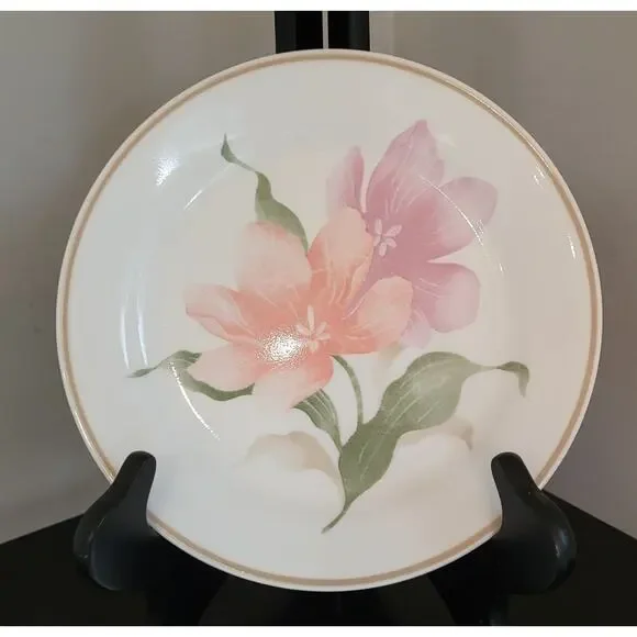 Corelle Pacifica Salad Plates 7 1/4" Corning Flowers (Set of 4) - Picture 2 of 10